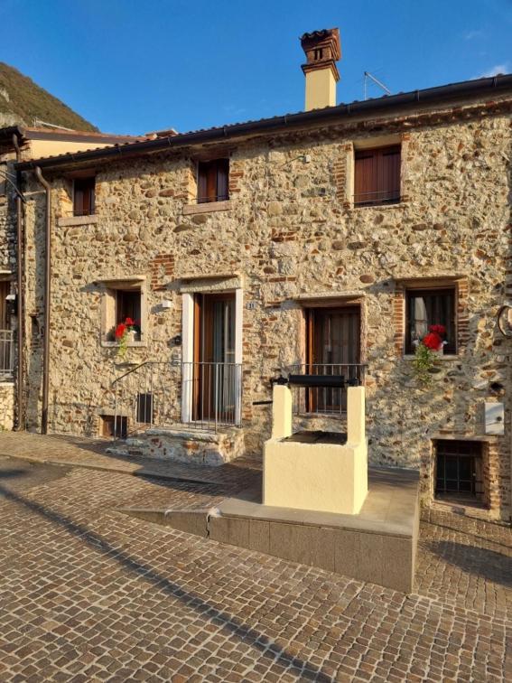 Appartamento Eloisa E Abelardo Pove del Grappa Esterno foto